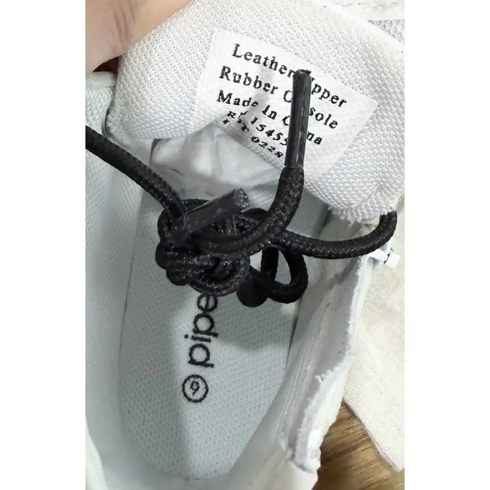 NWT Piper Finn Little Wonder & Co. Kids Size 6 Combat Boots Leather Snow White